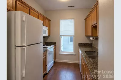 18710 Oakhurst Boulevard #3A, Cornelius, NC 28031 - Photo 2