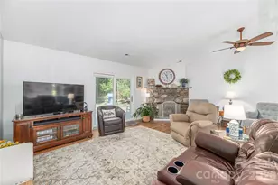 11 Crandon Ct, Asheville, NC 28804 - Photo 6