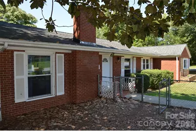 437 Hillcrest Road, Statesville, NC 28677 - Photo 2
