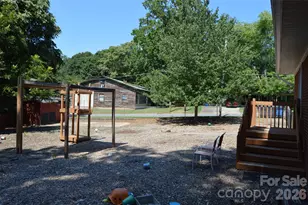 437 Hillcrest Rd, Statesville, NC 28677 - Photo 6
