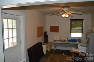 437 Hillcrest Rd, Statesville, NC 28677 - Photo 18