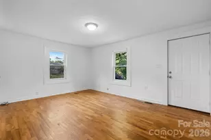 3221 1st Ave Dr SE, Conover, NC 28613 - Photo 6