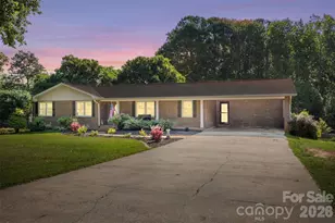 4022 Lynn Cir, Shelby, NC 28152 - Photo 1