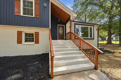 6800 Ludwig Drive, Charlotte, NC 28215 - Photo 2