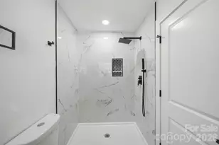 6800 Ludwig Dr, Charlotte, NC 28215 - Photo 12