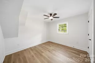 6800 Ludwig Dr, Charlotte, NC 28215 - Photo 20