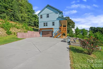19 Magnolia Farms Drive, Asheville, NC 28806 - Photo 2