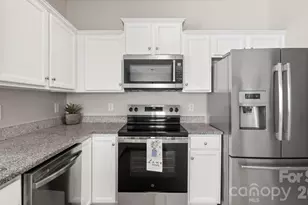244 Makayla Ct, Fort Mill, SC 29715 - Photo 8