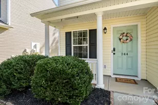 244 Makayla Ct, Fort Mill, SC 29715 - Photo 2