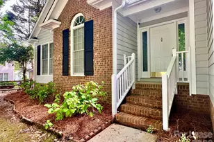 4409 Stonefield Dr, Charlotte, NC 28269 - Photo 2