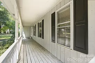 3321 Chilham Pl, Charlotte, NC 28226 - Photo 4