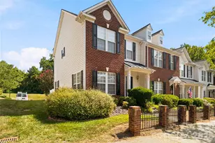 17742 Delmas Dr, Cornelius, NC 28031 - Photo 2