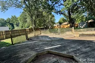 7736 Prindle Lake Dr, Charlotte, NC 28227 - Photo 10