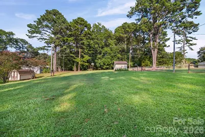 13519 Four Oaks Lane, Matthews, NC 28105 - Photo 4