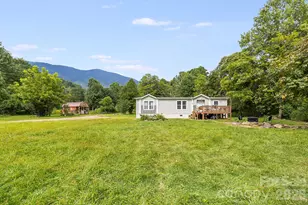 36 Woodrat Dr, Burnsville, NC 28714 - Photo 2
