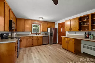 689 S Trade St, Tryon, NC 28782 - Photo 6