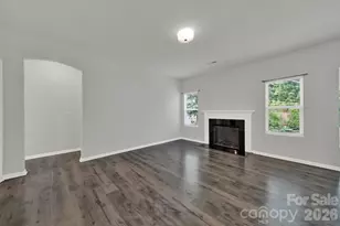 5121 Saddleback Dr, Mount Holly, NC 28120 - Photo 6