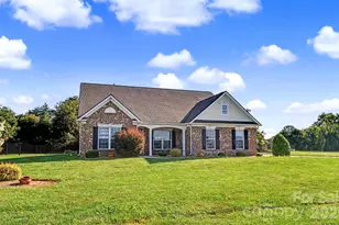 2117 Belle Regal Cir, Rock Hill, SC 29732 - Photo 4