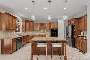 17018 Harcombe Dr, Charlotte, NC 28277 - Photo 14