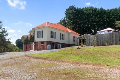 466 Miller Avenue, Marion, NC 28752 - Photo 4