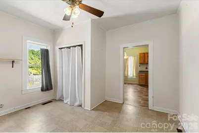 466 Miller Avenue, Marion, NC 28752 - Photo 14