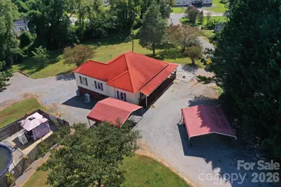 466 Miller Avenue, Marion, NC 28752 - Photo 2