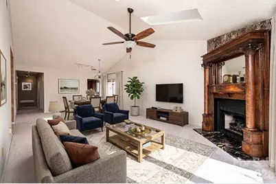 2231 6th Street NW #16, Hickory, NC 28601 - Photo 2