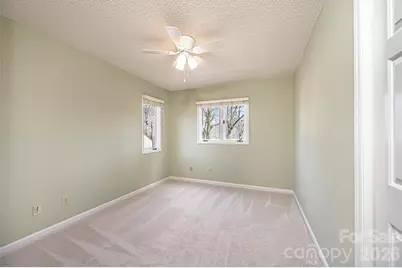 2231 6th Street NW #16, Hickory, NC 28601 - Photo 32