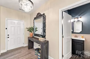 2902 Oakdale Rd, Charlotte, NC 28216 - Photo 4