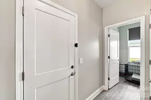 2902 Oakdale Rd, Charlotte, NC 28216 - Photo 12