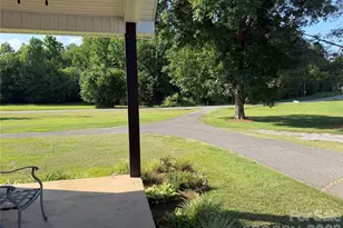 917 W Pine St, Blacksburg, SC 29702 - Photo 26