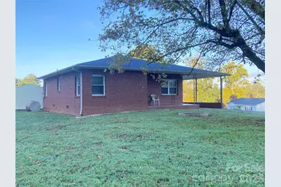 2991 Perkins Avenue, Morganton, NC 28655 - Photo 2