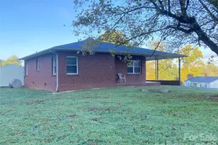2991 Perkins Ave, Morganton, NC 28655 - Photo 2