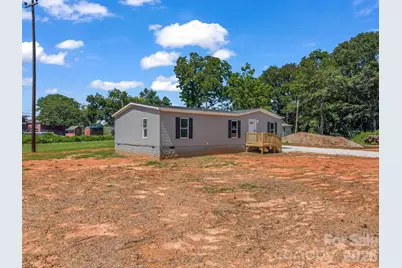 276 Mulberry Street, Forest City, NC 28043 - Photo 4