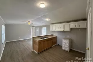 306 Huffstetler Rd, Gastonia, NC 28056 - Photo 4