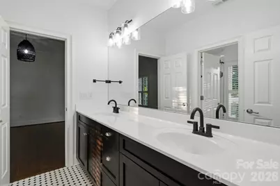 9414 Heydon Hall Circle, Charlotte, NC 28210 - Photo 32