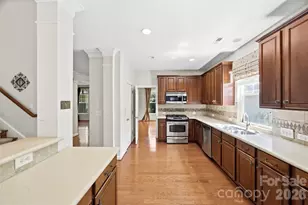 13210 Arbor Day Ct, Charlotte, NC 28269 - Photo 14