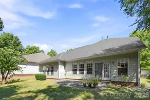 13210 Arbor Day Ct, Charlotte, NC 28269 - Photo 36