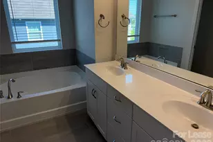 17401 Carolina Hickory Dr, Huntersville, NC 28078 - Photo 8