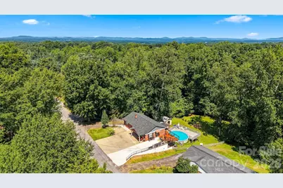 100 30th Avenue NW, Hickory, NC 28601 - Photo 26