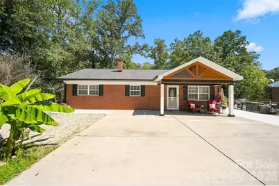 100 30th Avenue NW, Hickory, NC 28601 - Photo 2