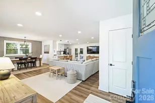 614 Cooper Dr, Charlotte, NC 28210 - Photo 6
