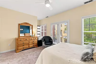 942 Hawthorne Bridge Court, Charlotte, NC 28204 - Photo 12