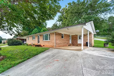 2406 Nix Creek Road, Marion, NC 28752 - Photo 1
