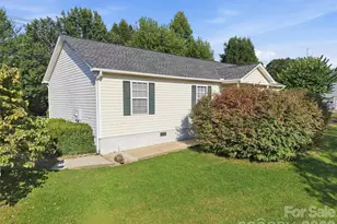 11 Brant Ln, Weaverville, NC 28787 - Photo 2