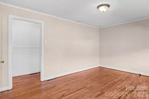 17 Edgewood View Ln, Winston Salem, NC 27127 - Photo 6