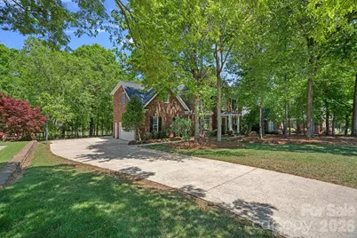 2401 Flagstick Drive, Matthews, NC 28104 - Photo 32