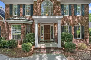 2401 Flagstick Dr, Matthews, NC 28104 - Photo 2