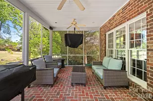 2401 Flagstick Dr, Matthews, NC 28104 - Photo 30