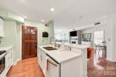 718 W Trade Street #808, Charlotte, NC 28202 - Photo 6